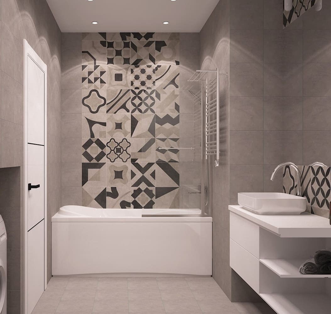 Акцентная декоративная плитка у ванны в дизайн-проекте современной ванной комнаты